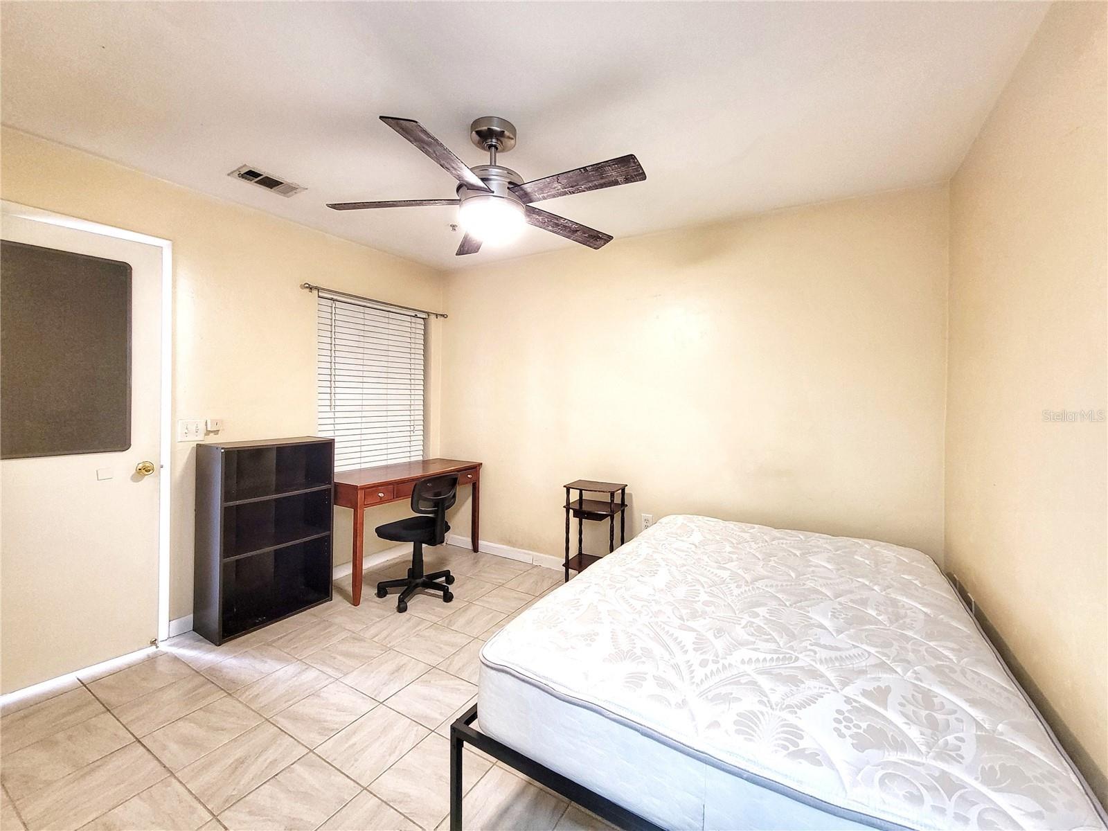 Image 12 of 29 For 4000 23rd Street 2-104