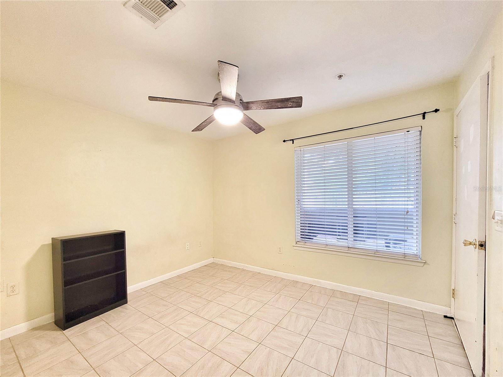 Image 21 of 29 For 4000 23rd Street 2-104