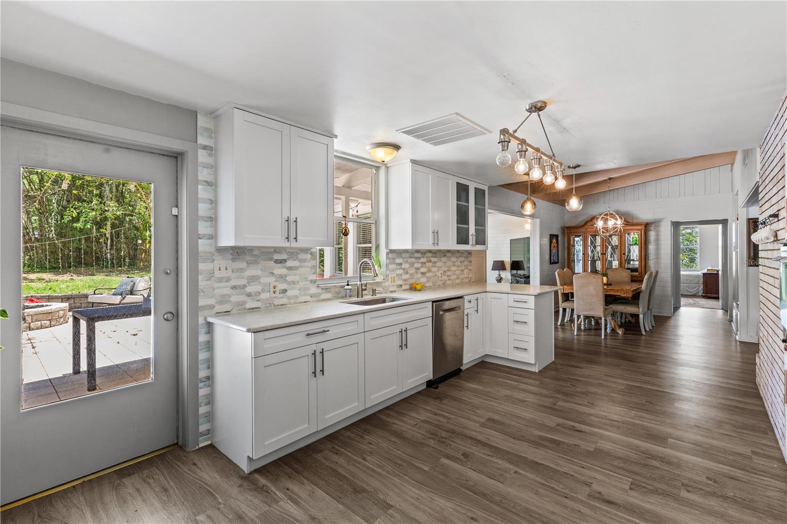 Image 16 of 34 For 813 22nd Street