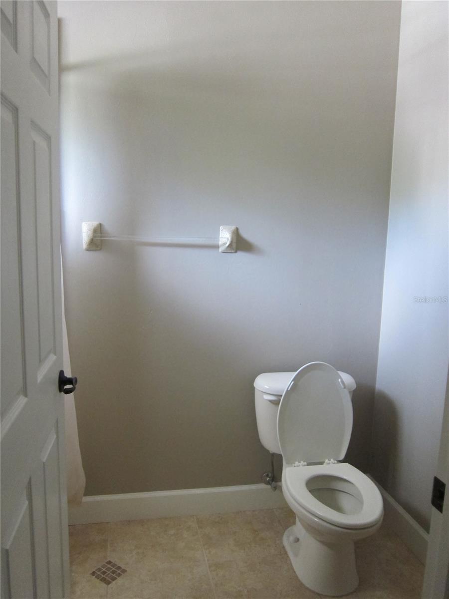 Image 12 of 26 For 5213 91 Drive 20