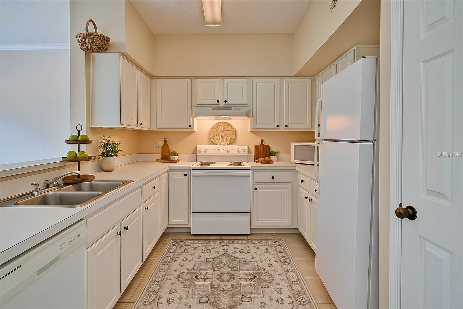 Image 11 of 26 For 10000 52nd Avenue 148
