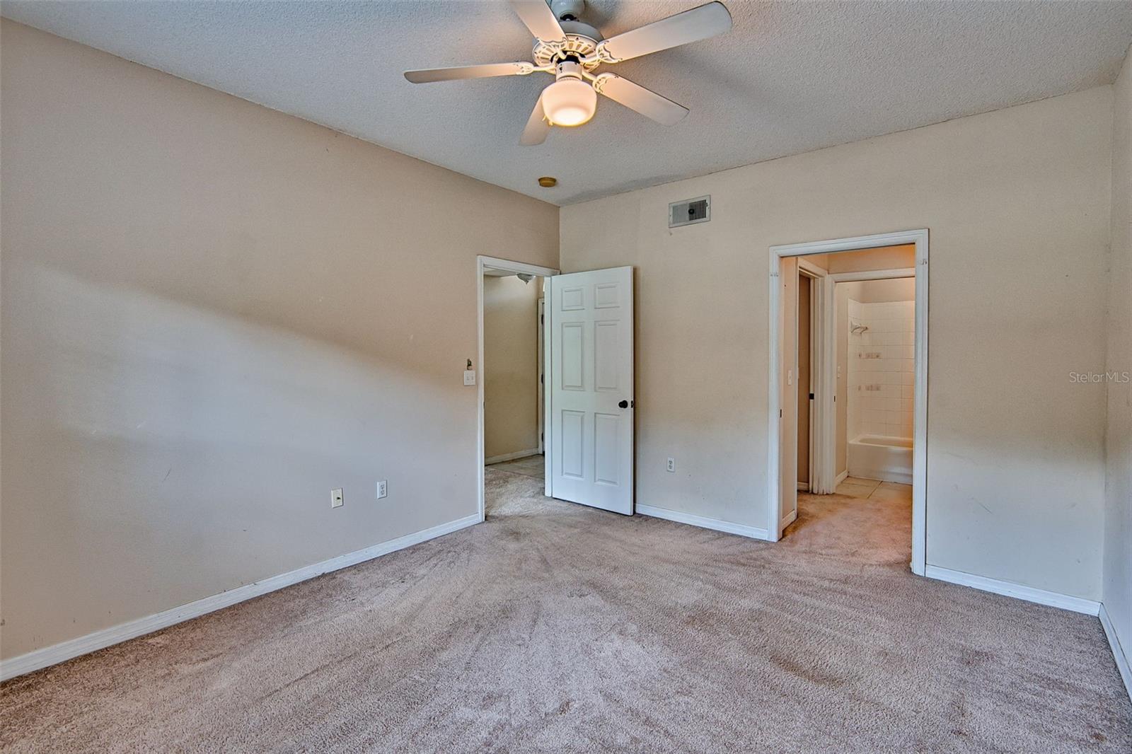 Image 15 of 26 For 10000 52nd Avenue 148