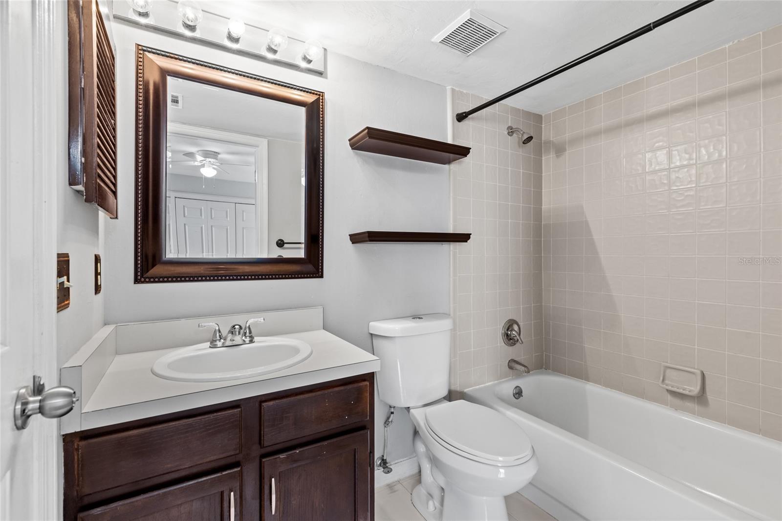 Image 17 of 24 For 7074 52nd Terrace