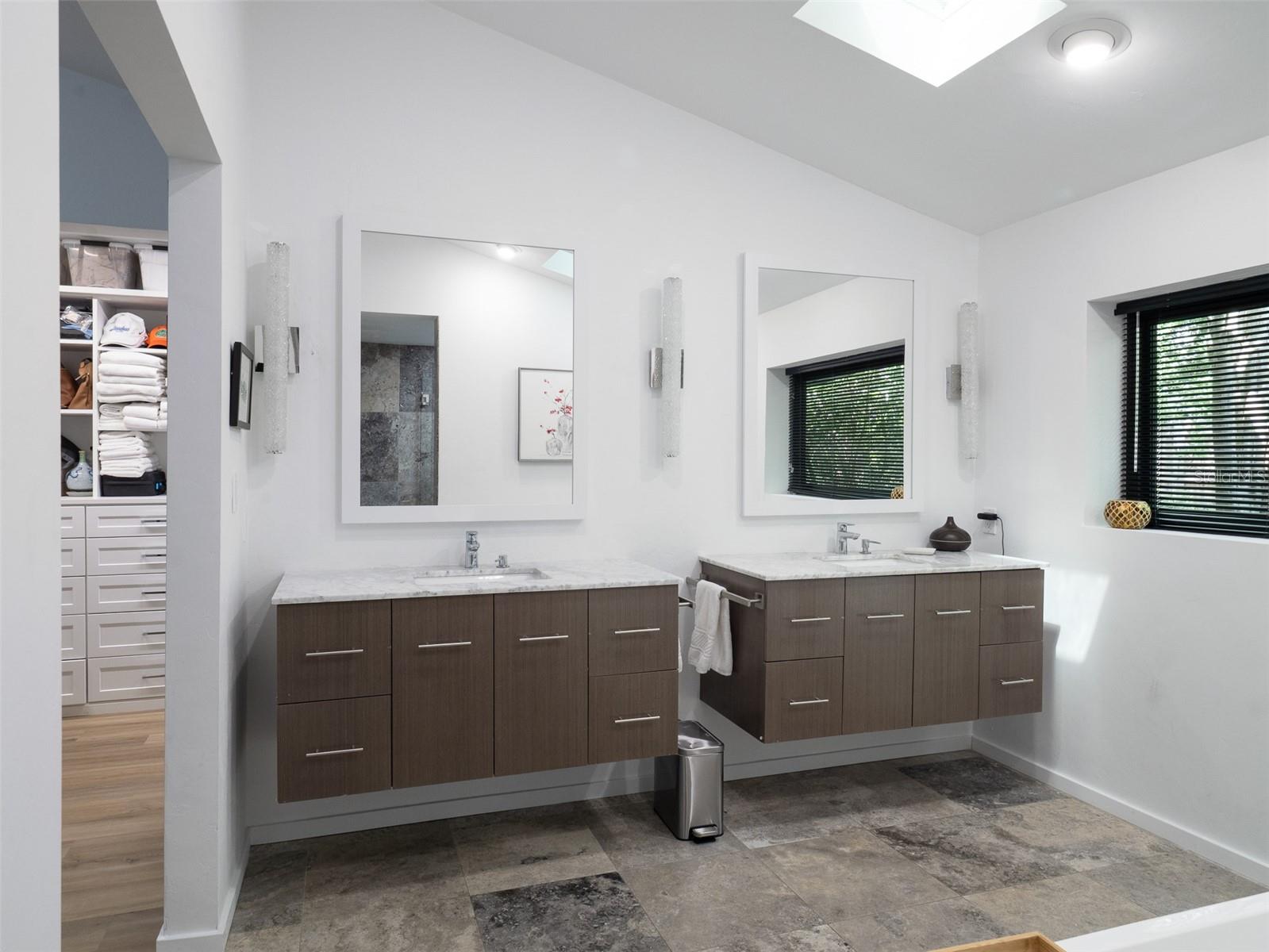 Image 15 of 61 For 2261 24th Avenue