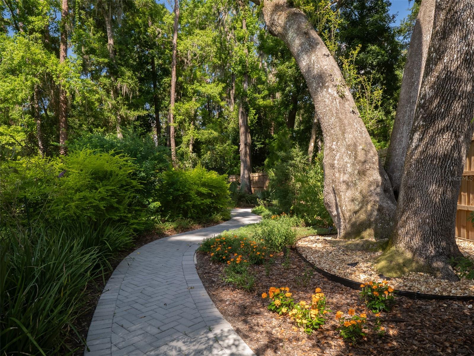 Image 40 of 61 For 2261 24th Avenue