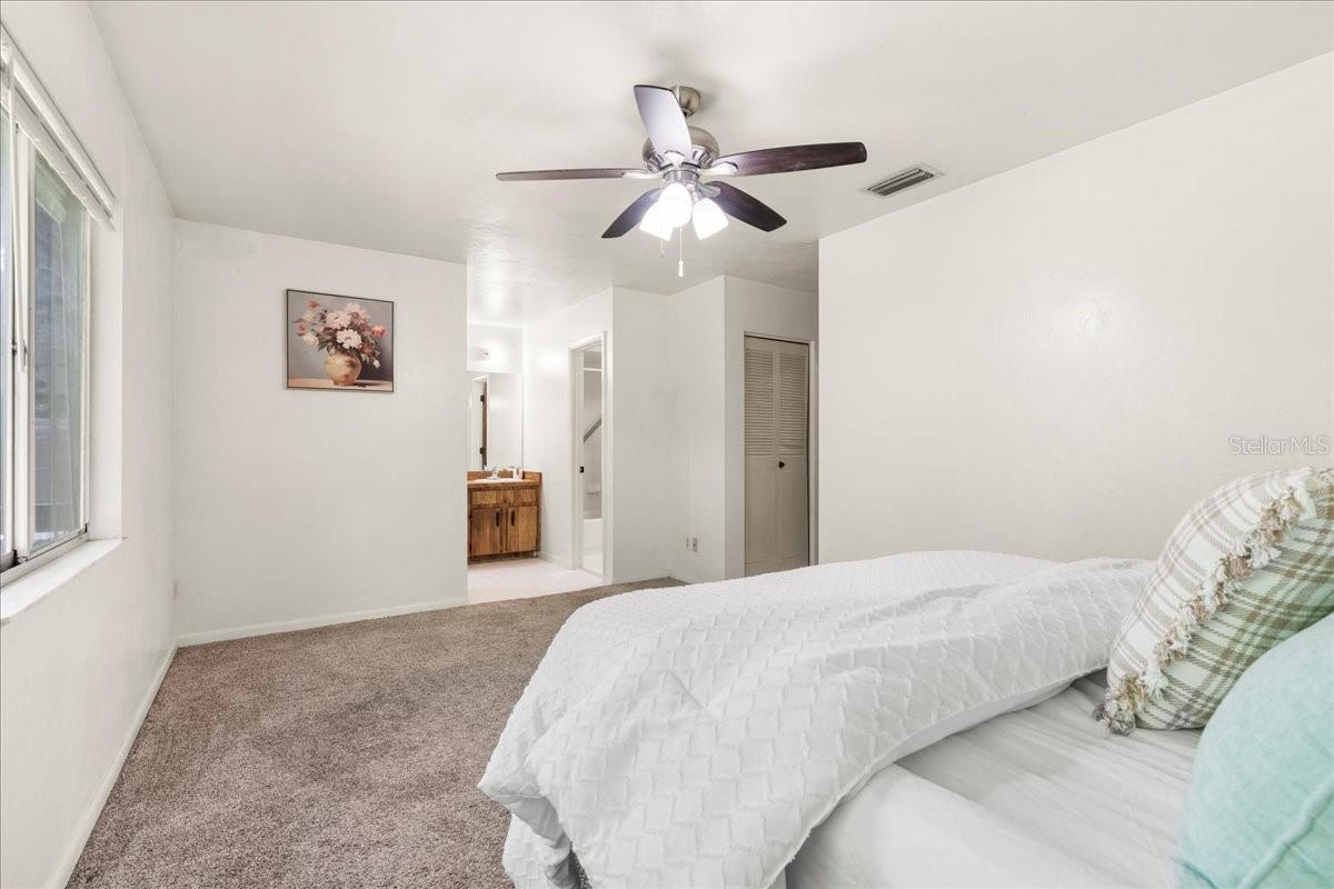 Image 18 of 44 For 4337 43rd Terrace