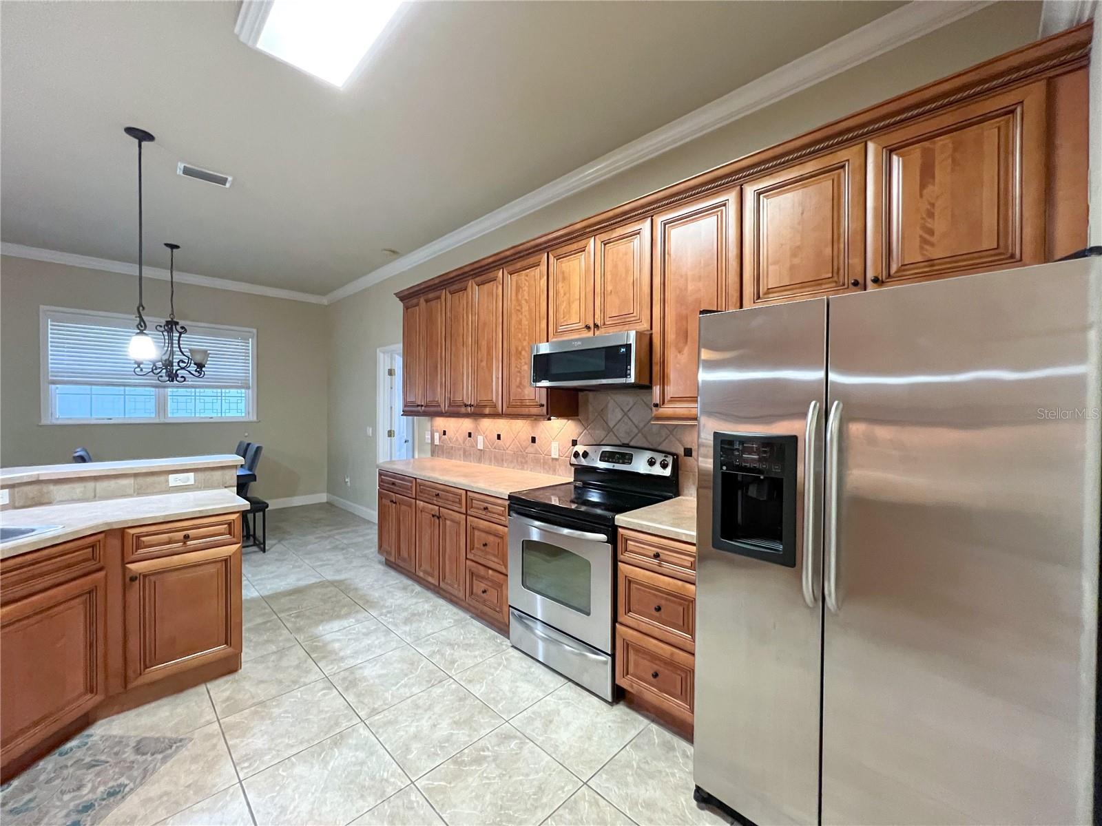 Image 3 of 17 For 9048 76th Avenue