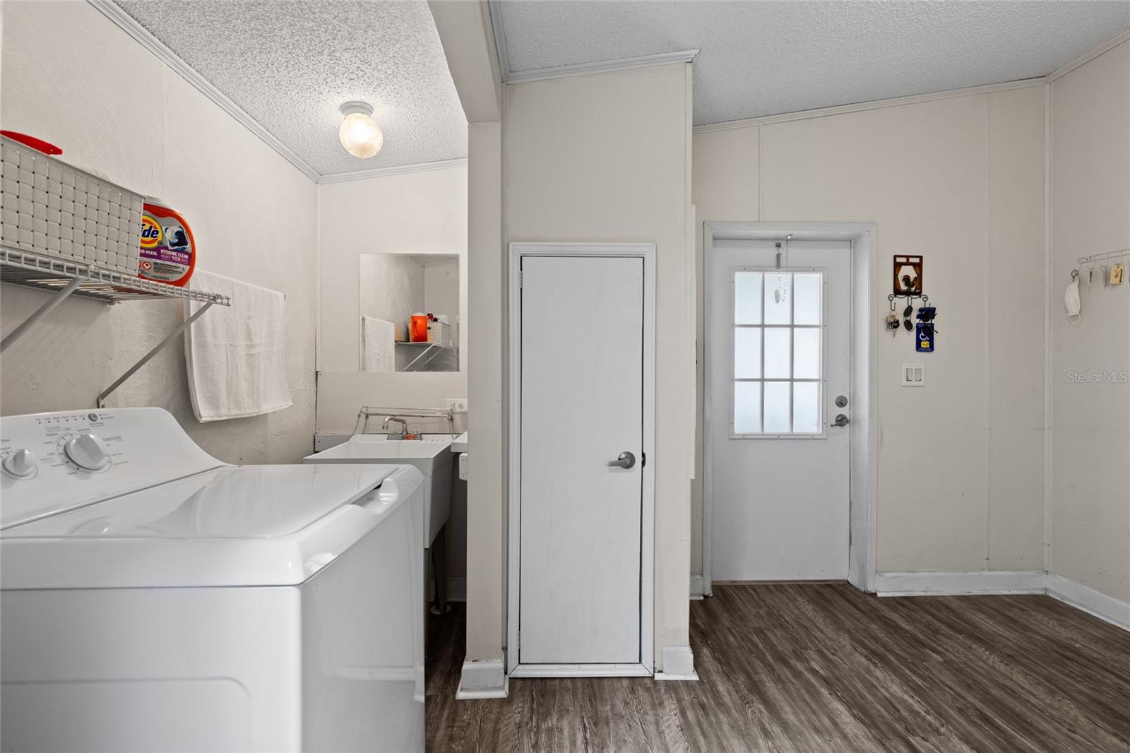 Image 24 of 40 For 14090 48th Street