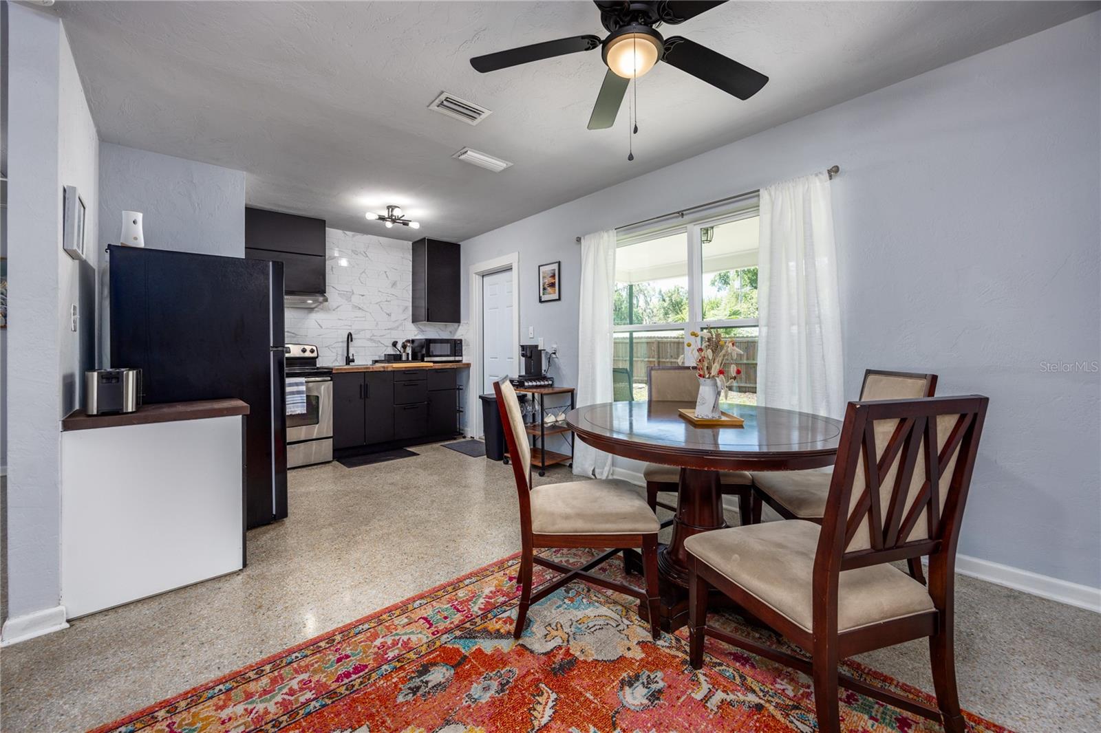 Image 32 of 45 For 725 4th Avenue