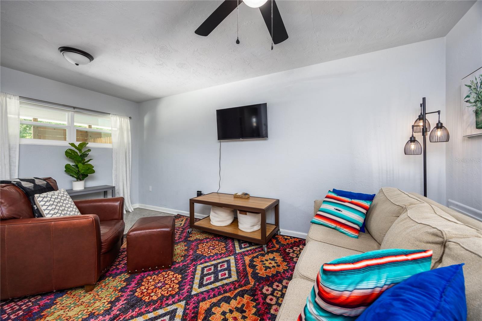 Image 6 of 45 For 725 4th Avenue