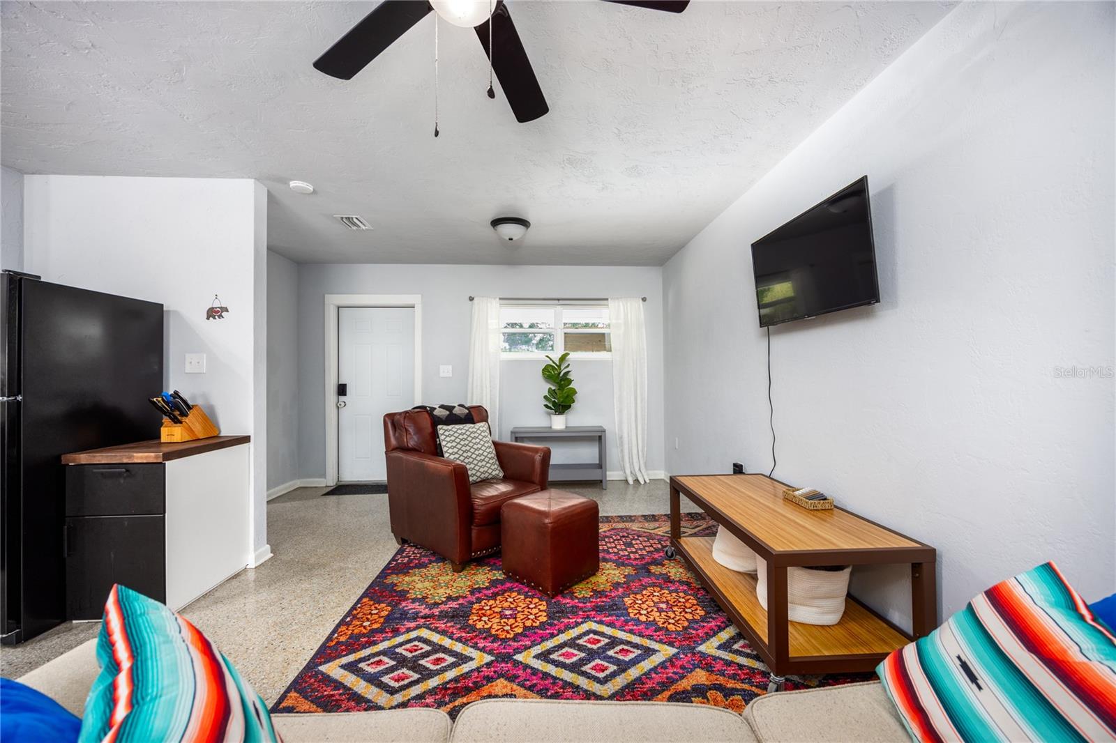 Image 7 of 45 For 725 4th Avenue