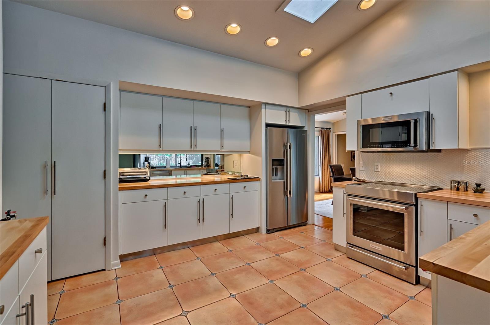 Image 11 of 40 For 2430 38th Drive