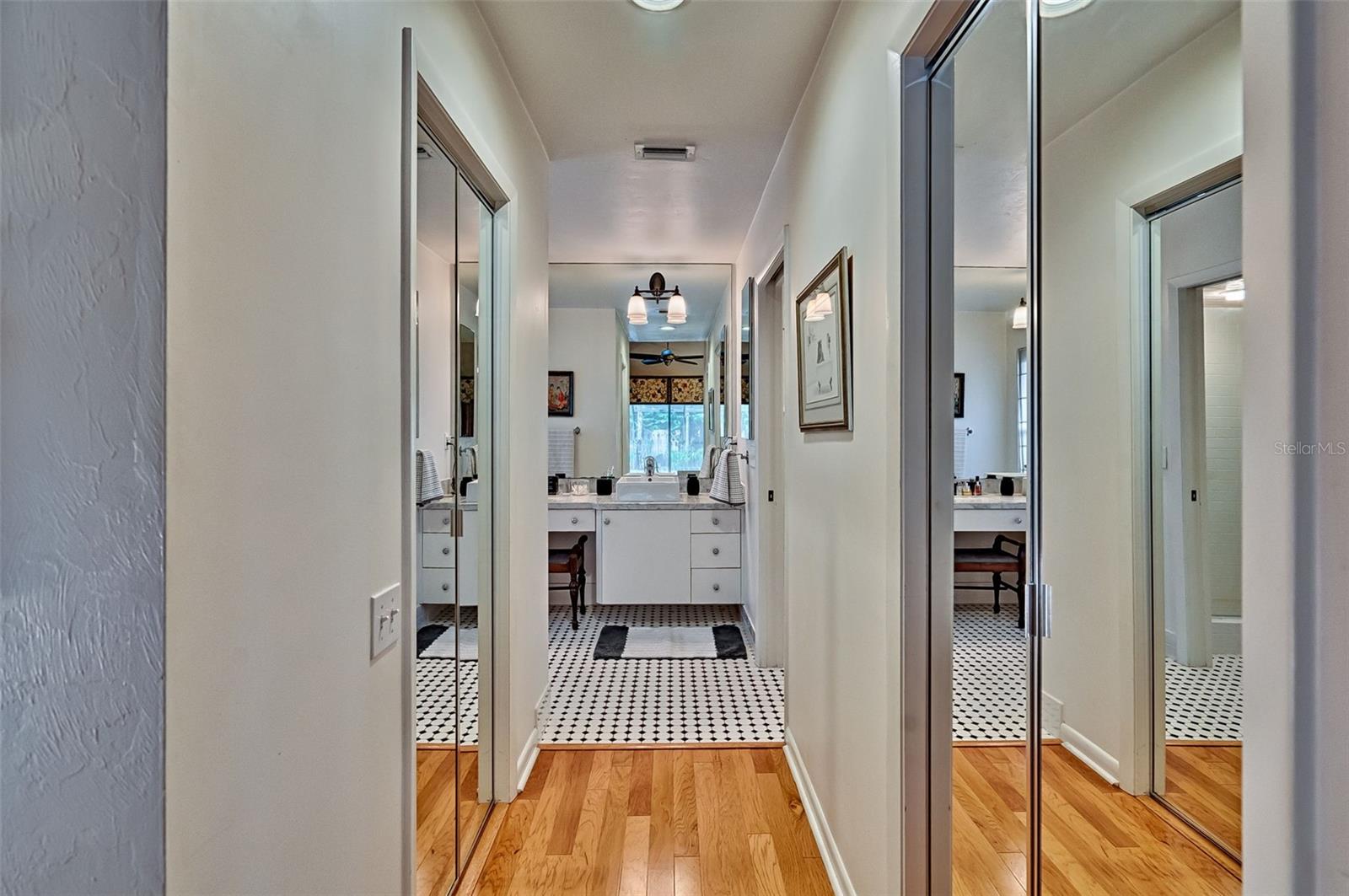 Image 17 of 40 For 2430 38th Drive