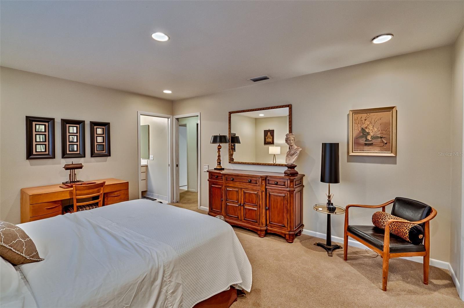 Image 24 of 40 For 2430 38th Drive