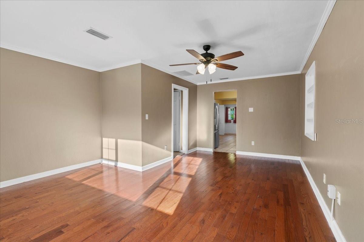 Image 2 of 31 For 3404 4th Street