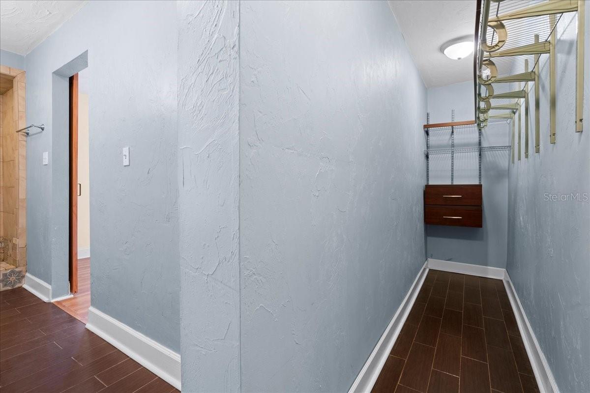 Image 21 of 31 For 3404 4th Street
