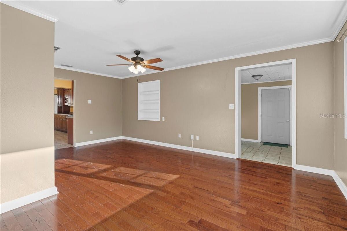 Image 3 of 31 For 3404 4th Street