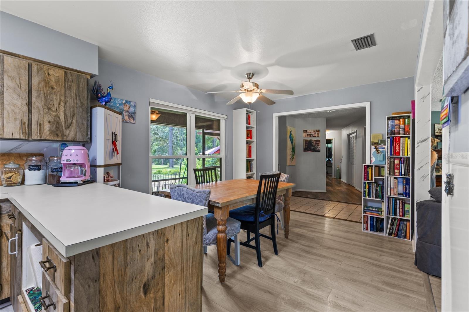 Image 14 of 42 For 9816 87th Drive