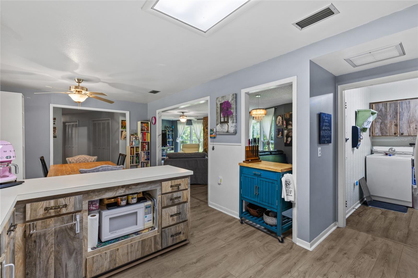 Image 16 of 42 For 9816 87th Drive