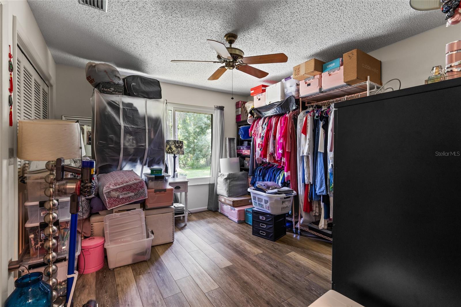 Image 26 of 42 For 9816 87th Drive