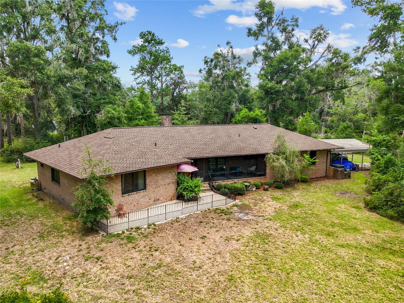 Image 3 of 42 For 9816 87th Drive