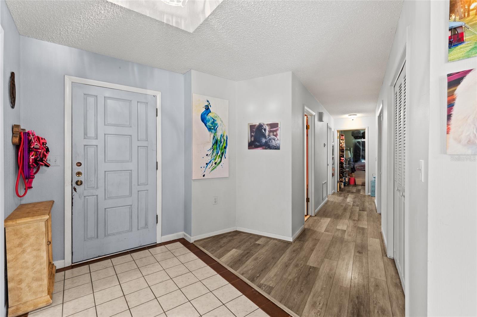 Image 7 of 42 For 9816 87th Drive