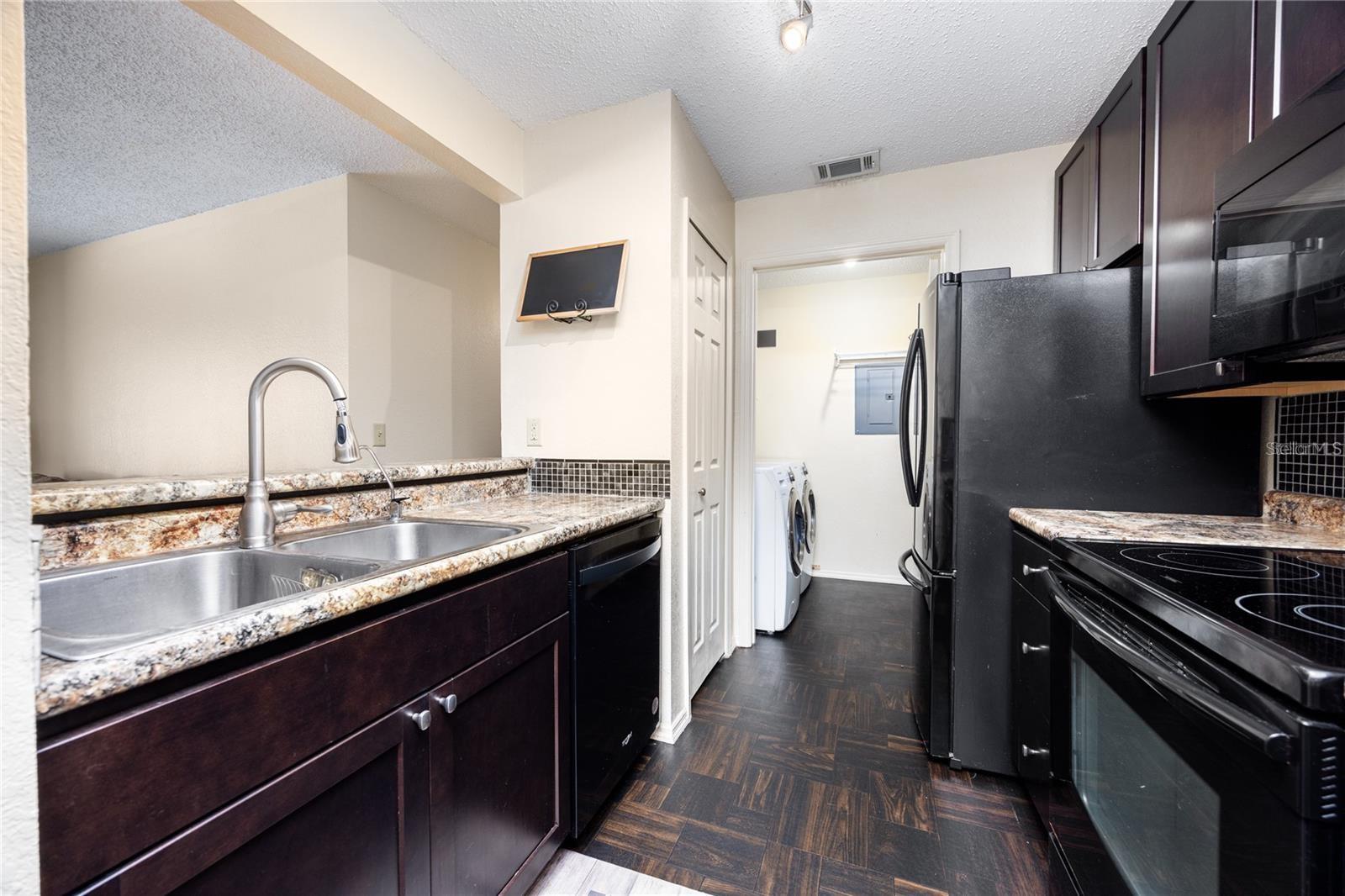 Image 11 of 24 For 3705 27th Street 525