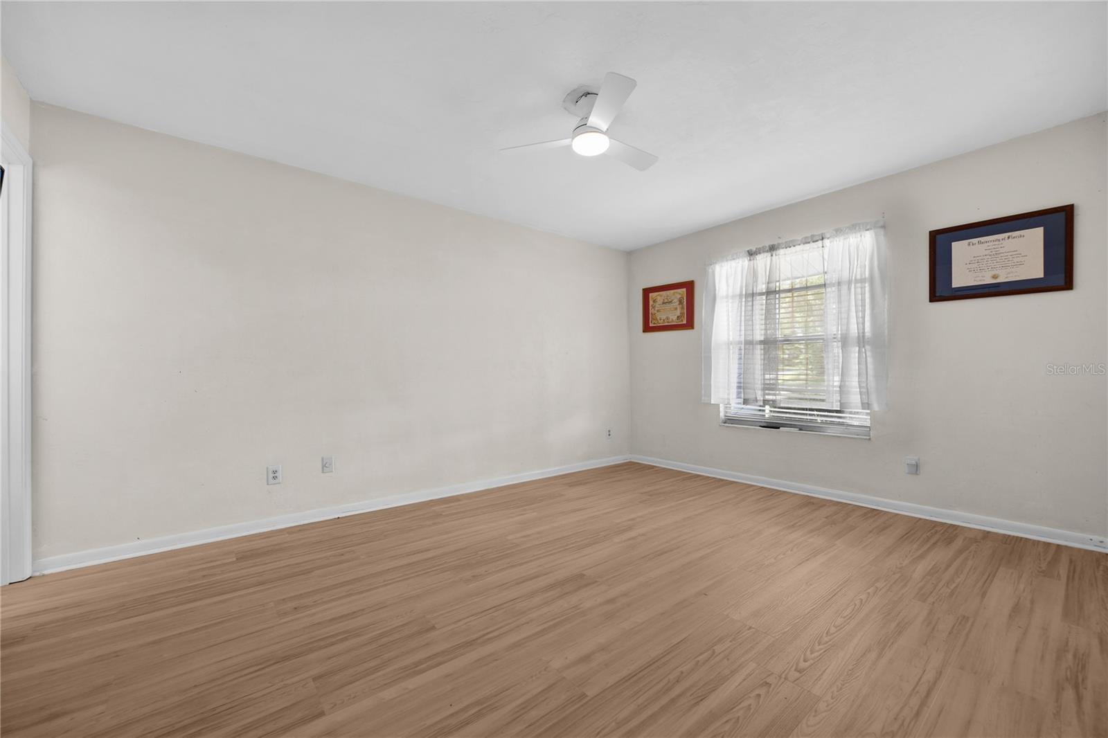 Image 13 of 23 For 3807 108th Boulevard