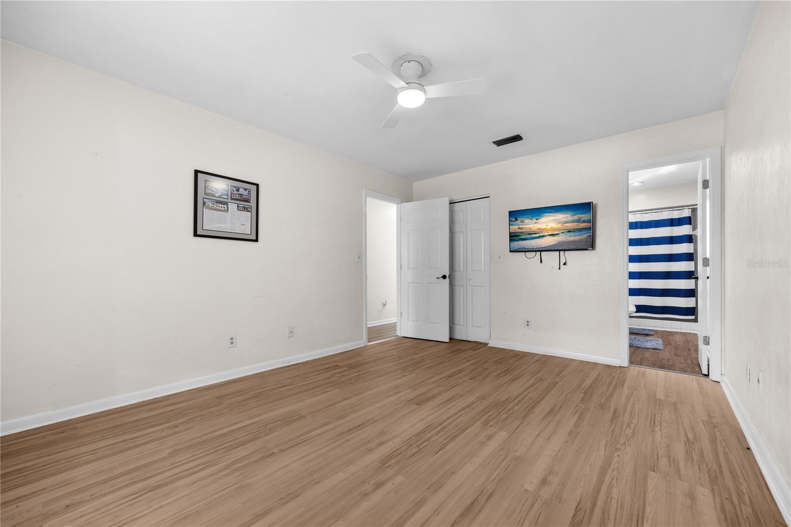 Image 14 of 23 For 3807 108th Boulevard
