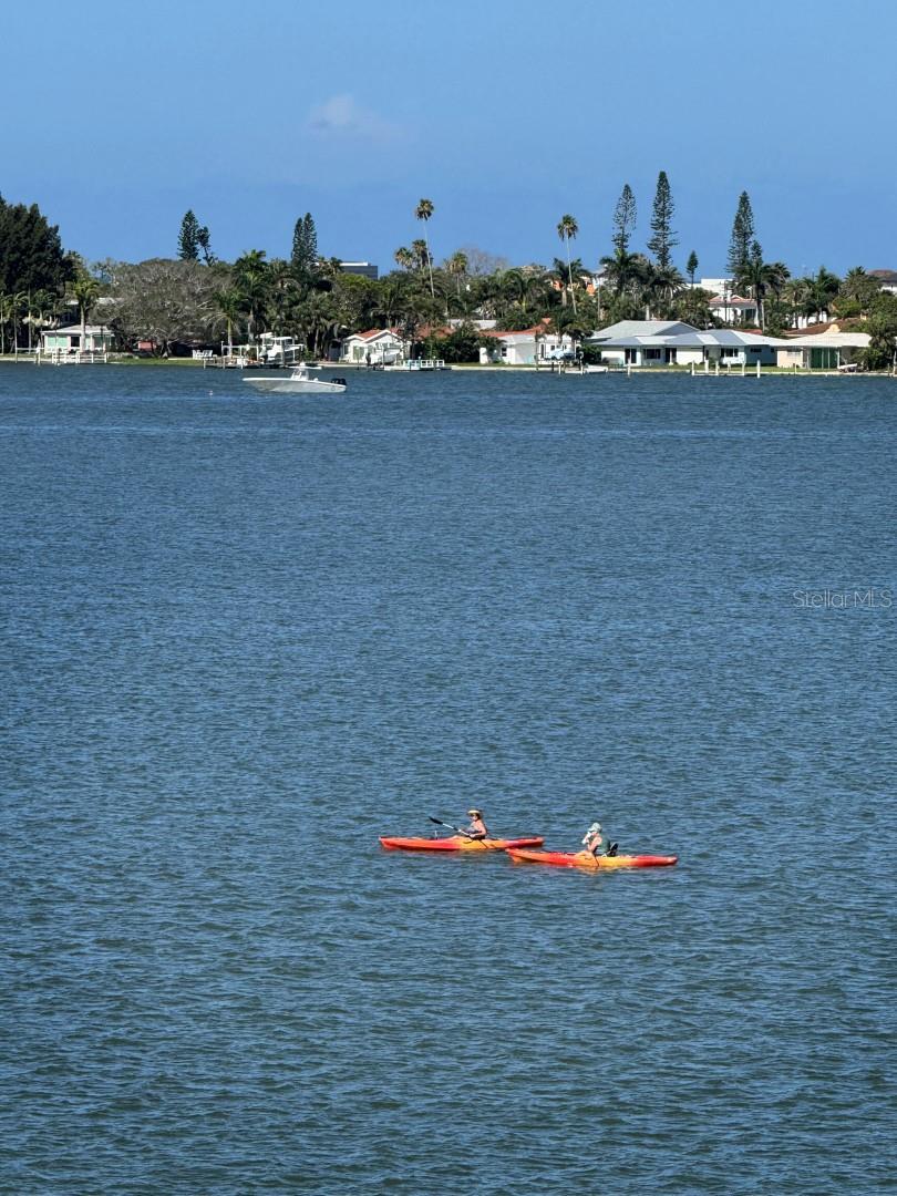 Image 28 of 38 For 4750 Cove Circle 502