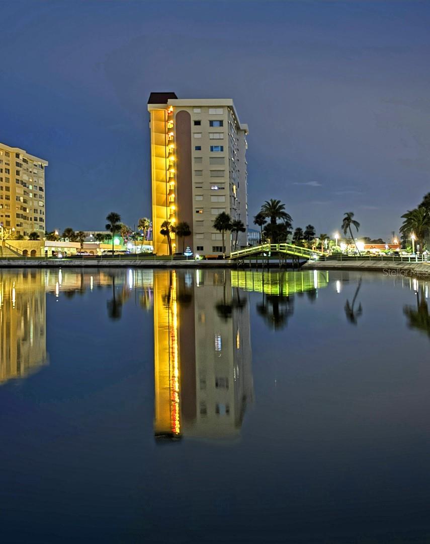 Image 31 of 38 For 4750 Cove Circle 502