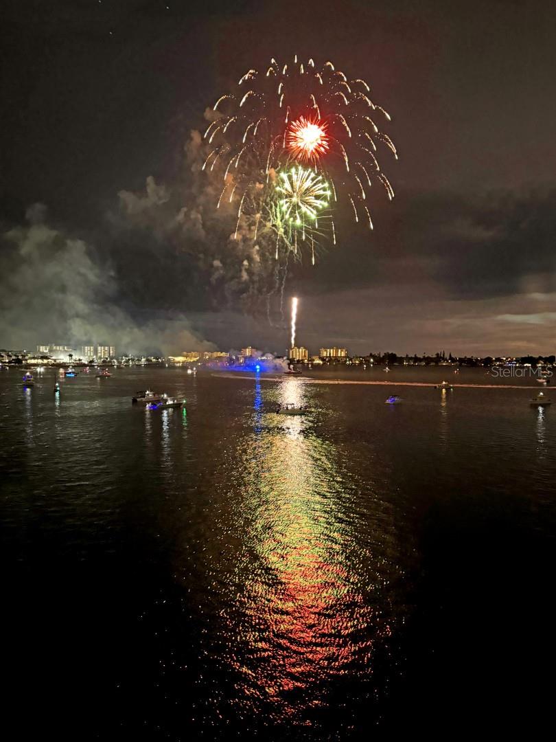 Image 37 of 38 For 4750 Cove Circle 502