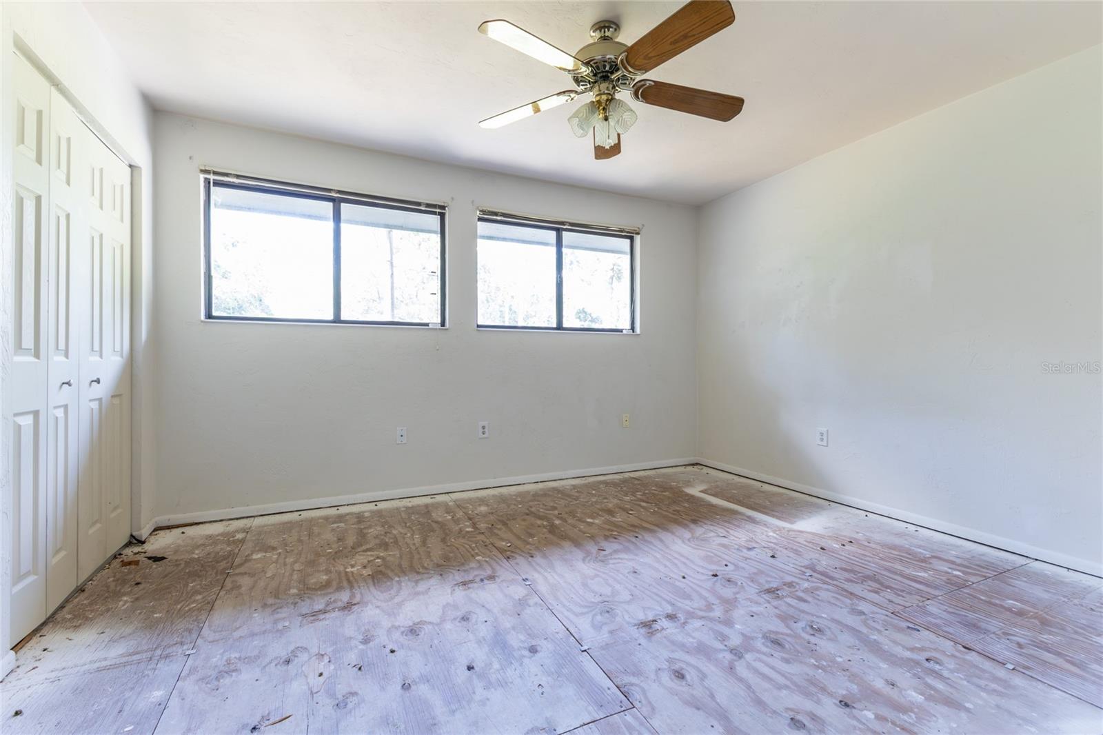 Image 17 of 32 For 4314 41st Lane  73