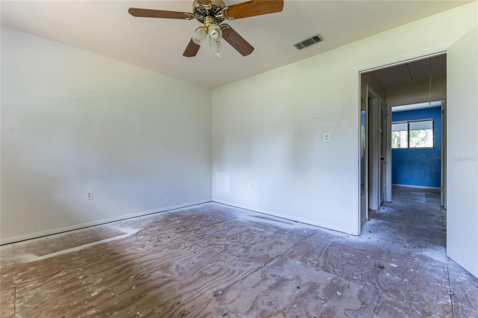 Image 22 of 32 For 4314 41st Lane  73