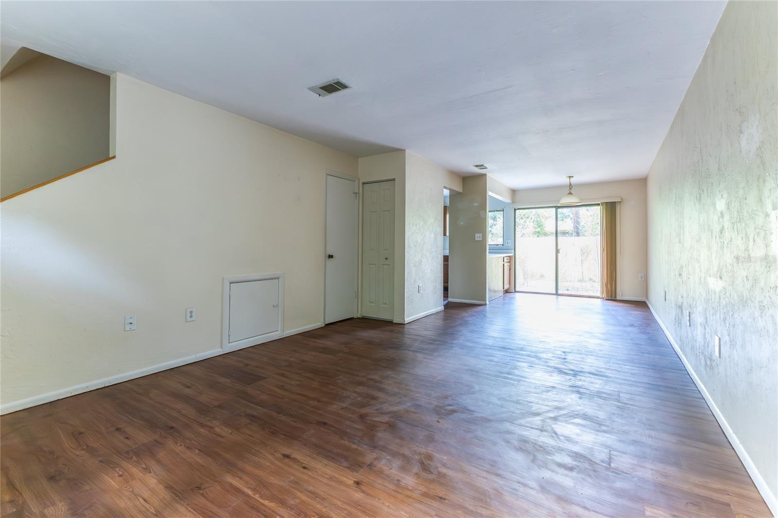 Image 3 of 32 For 4314 41st Lane  73