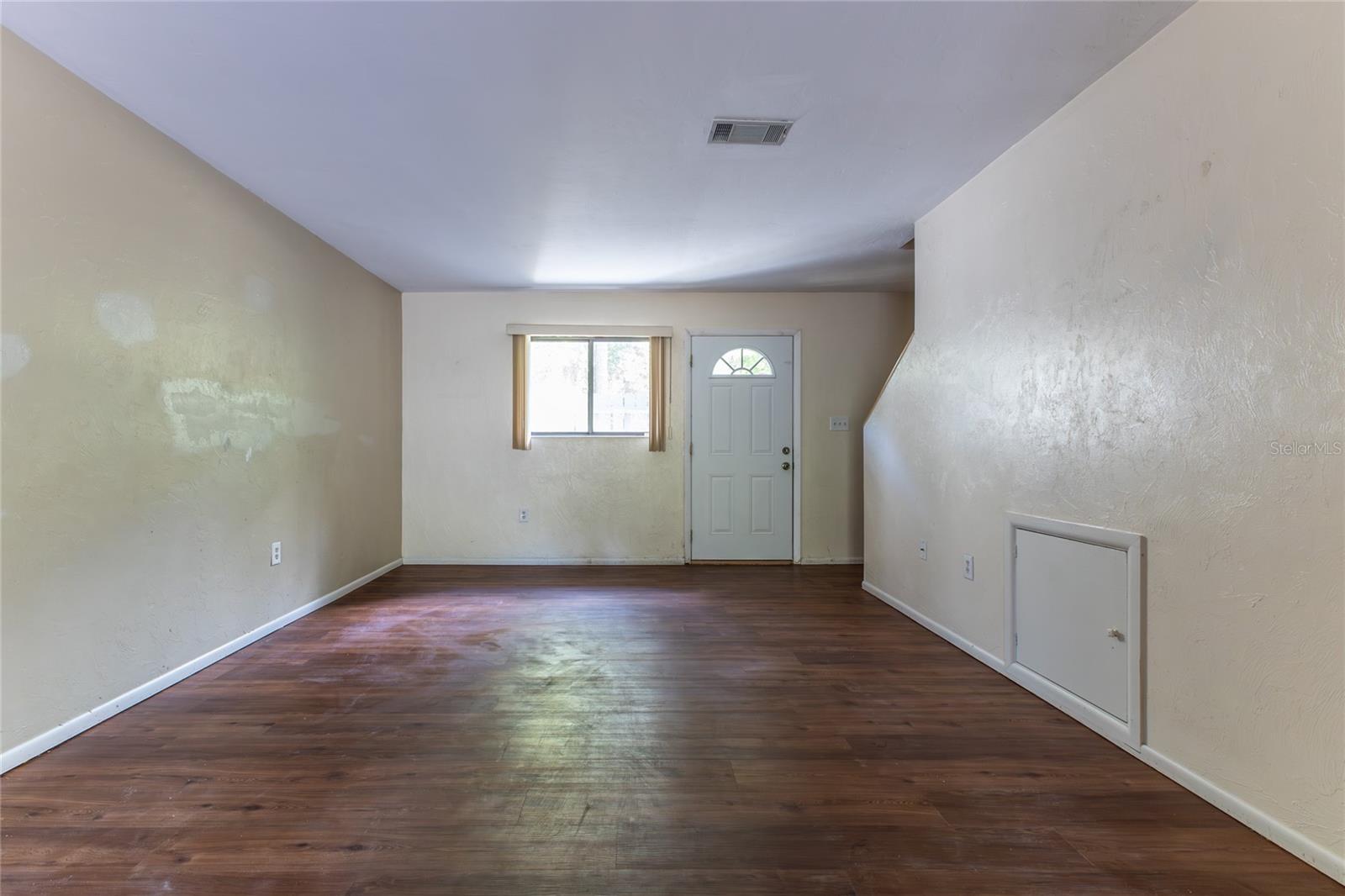 Image 7 of 32 For 4314 41st Lane  73