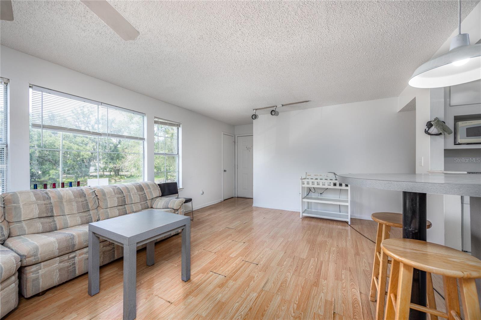 Image 6 of 27 For 2601 Archer Road A203