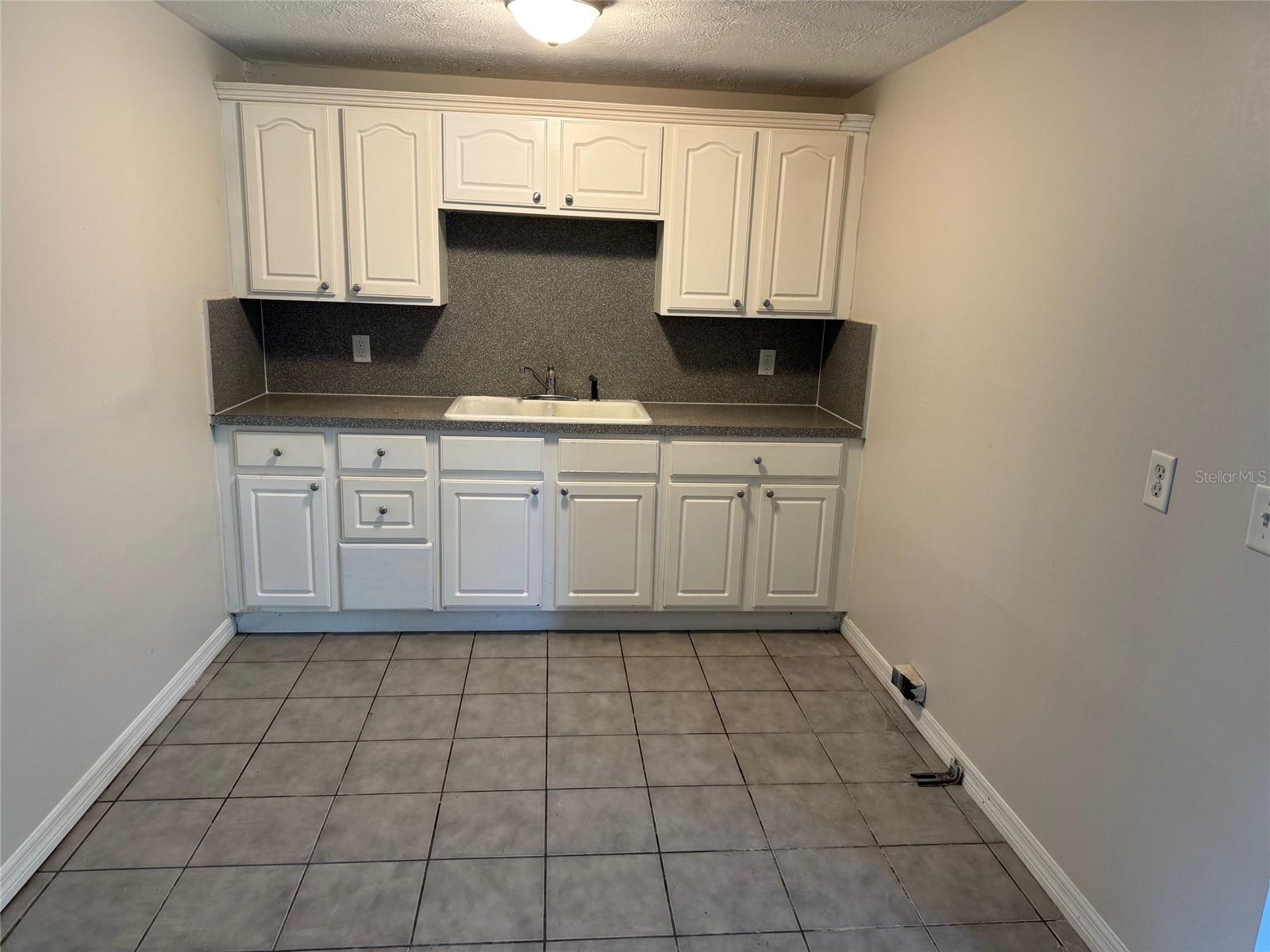 Image 9 of 16 For 10172 Melanie Avenue