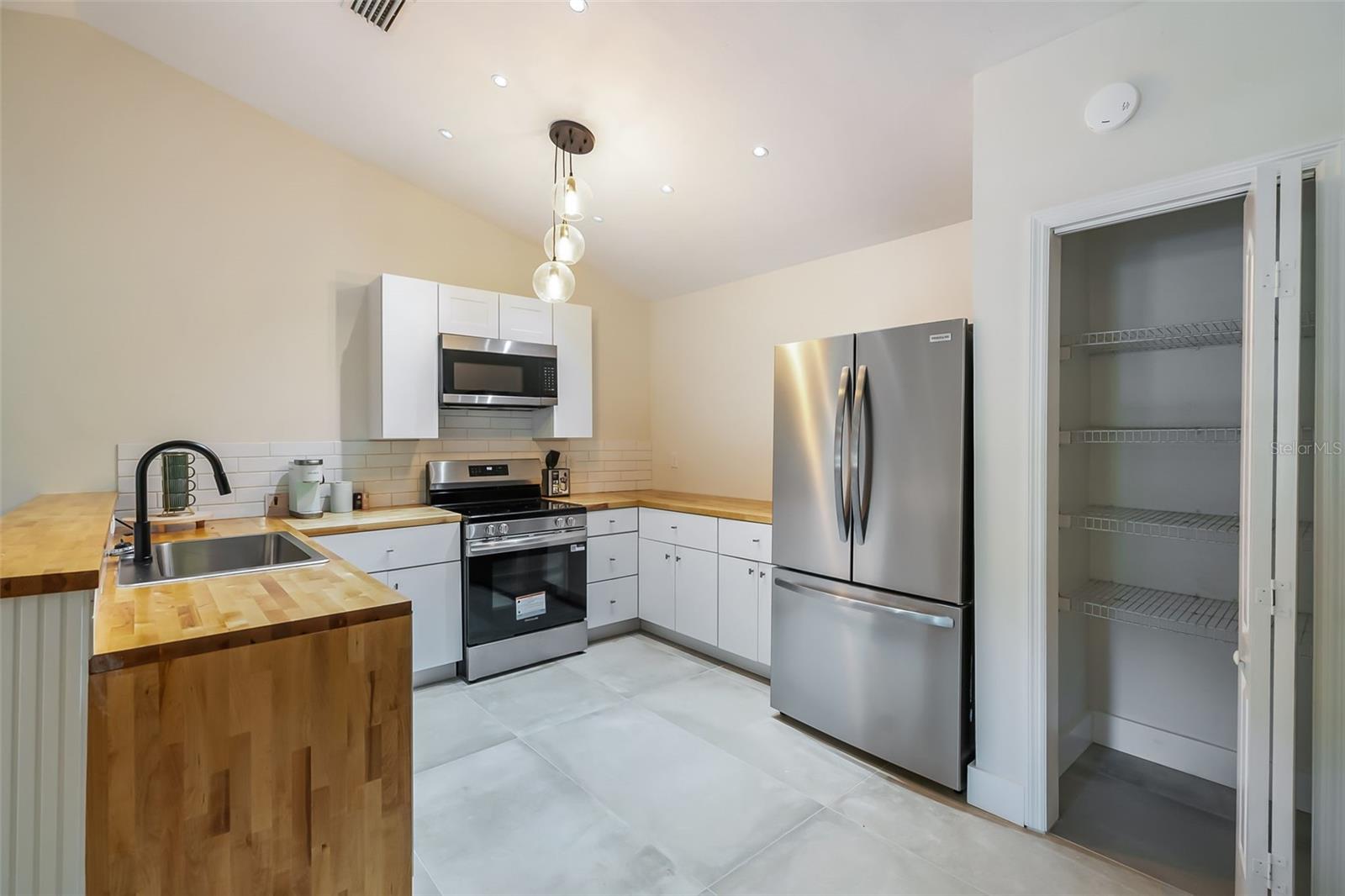 Image 10 of 42 For 3222 27th Street