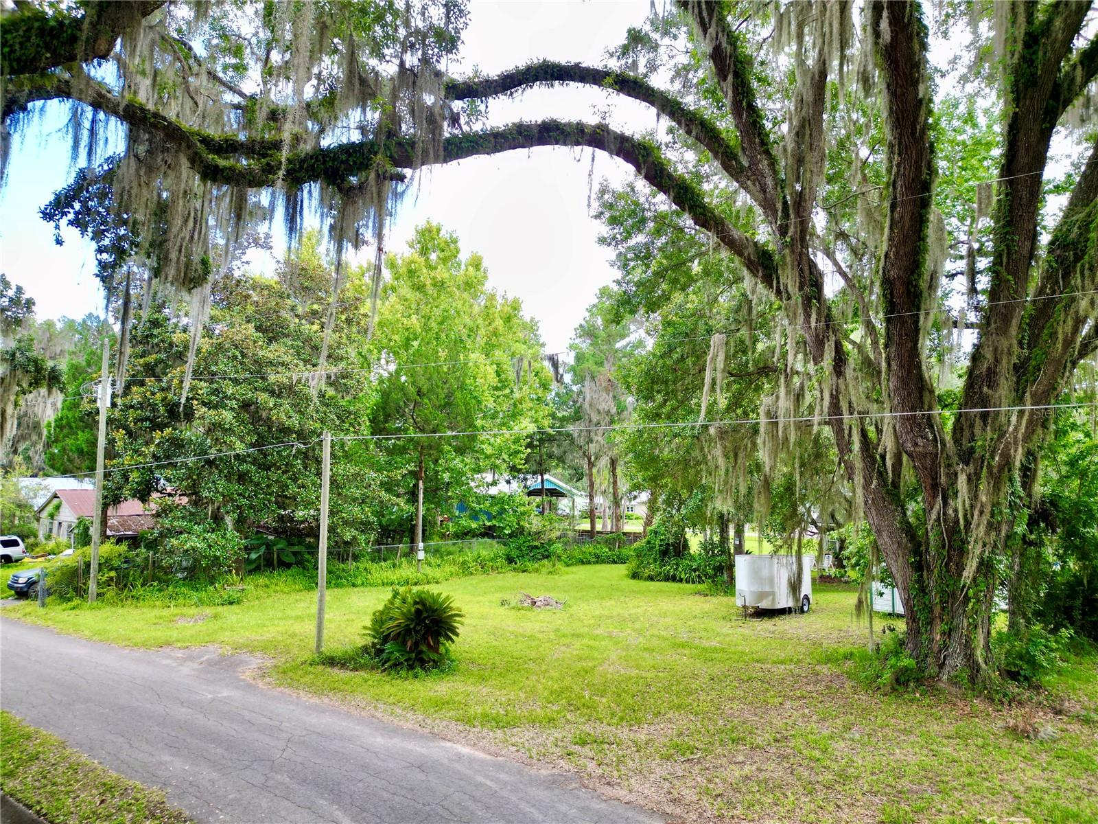 Image 38 of 41 For 20943 & 20955 101st Avenue