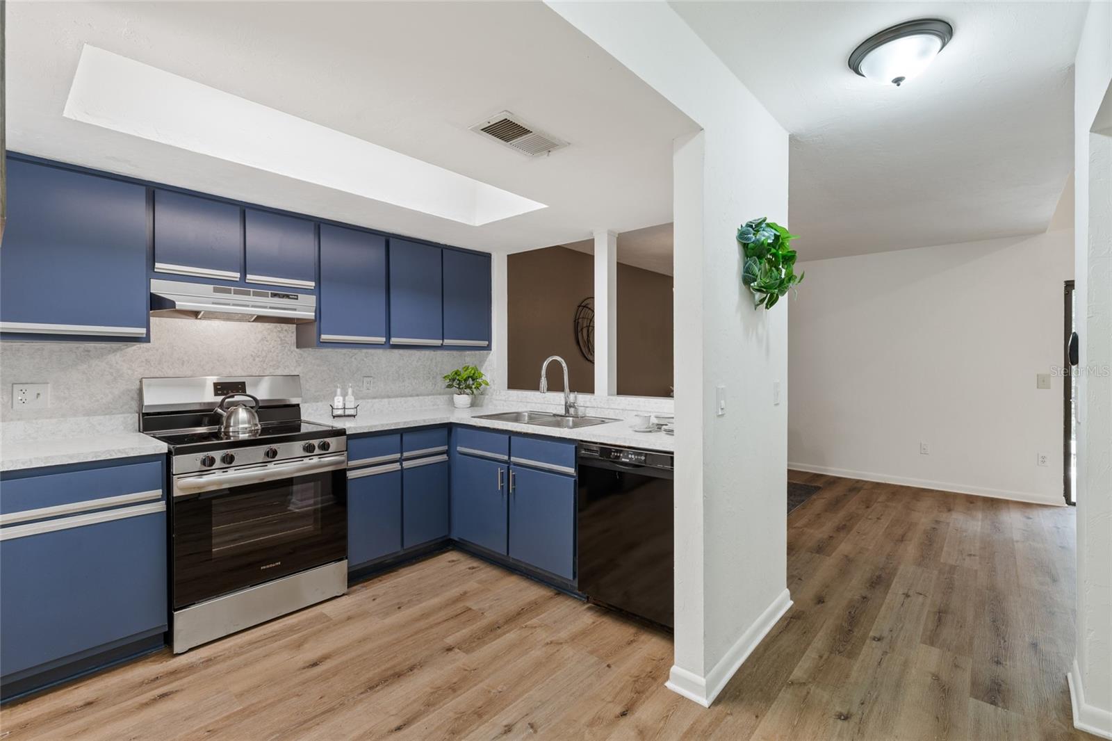 Image 13 of 25 For 303 54th Drive