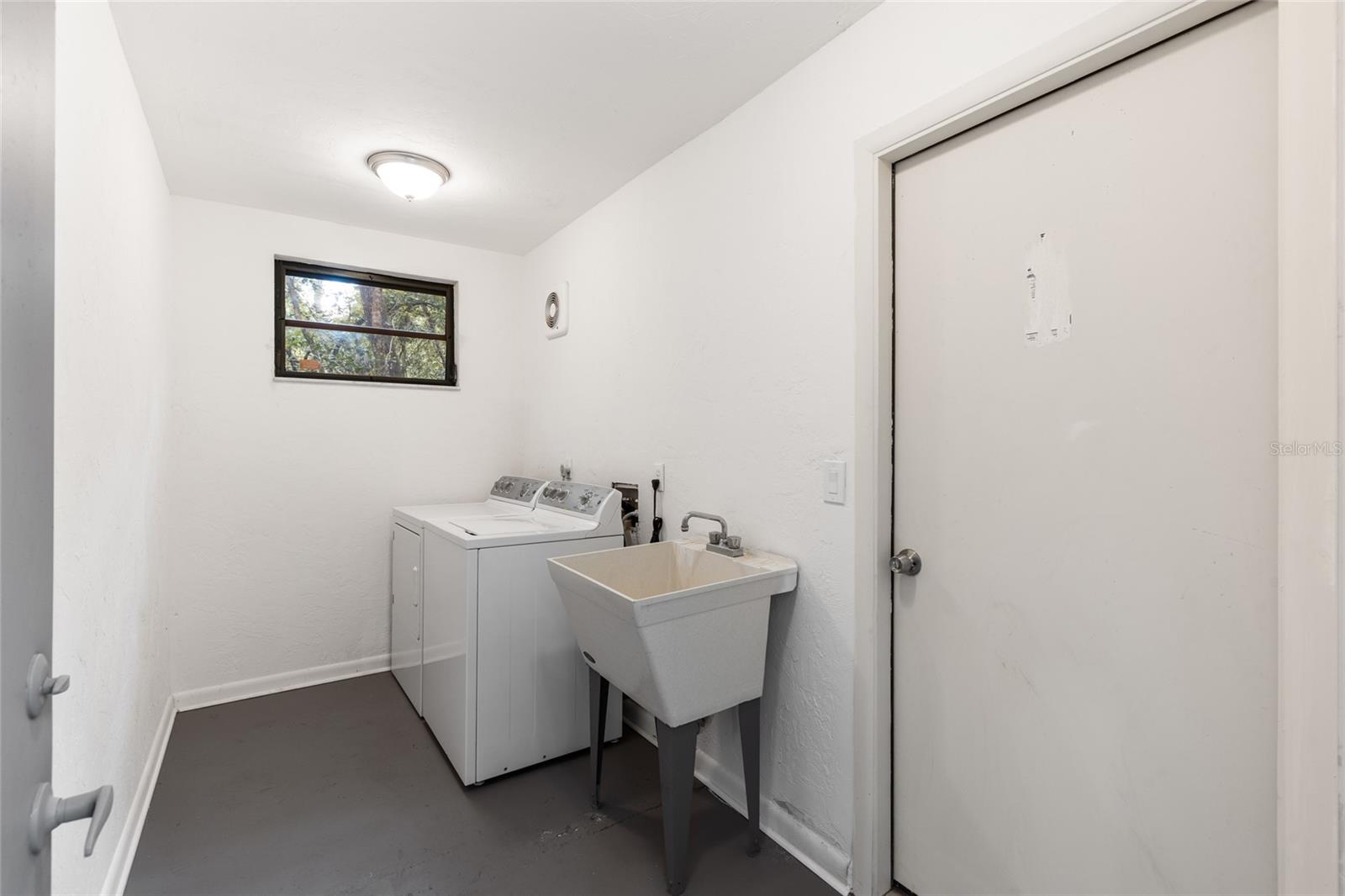 Image 22 of 25 For 303 54th Drive