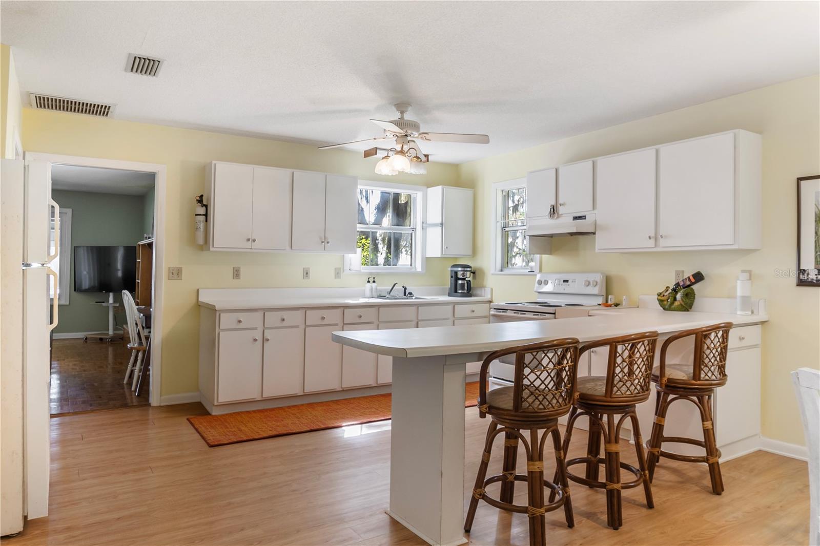 Image 12 of 41 For 7929 221st Street