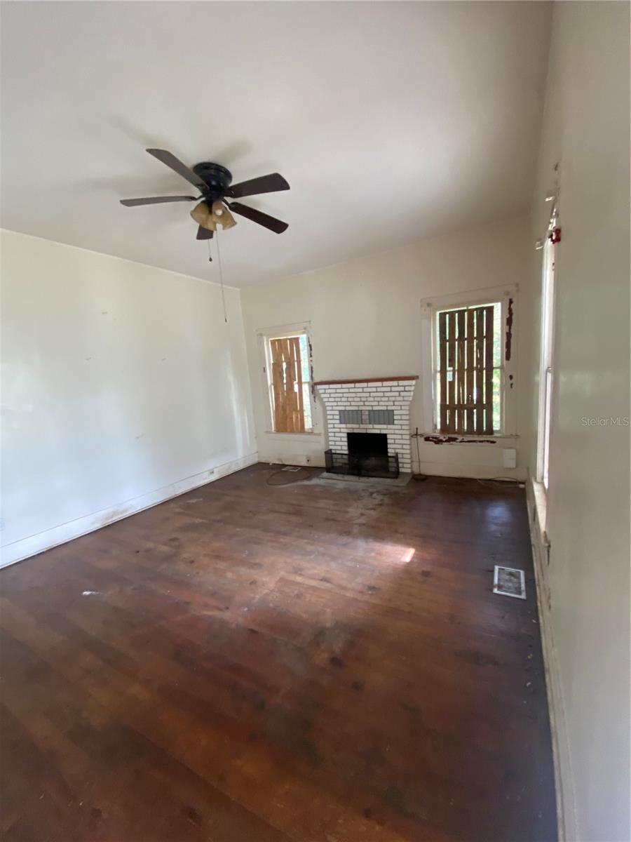 Image 4 of 15 For 7002 219th  