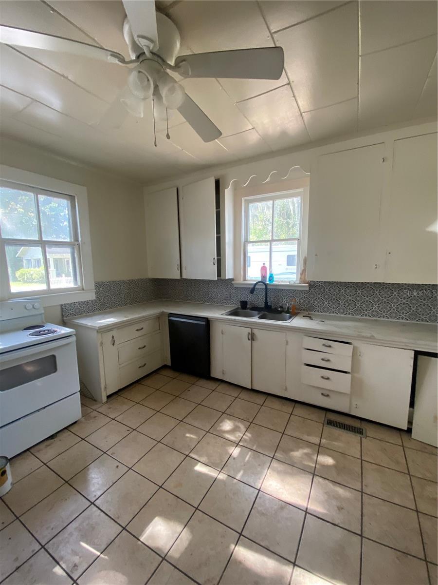 Image 6 of 15 For 7002 219th  
