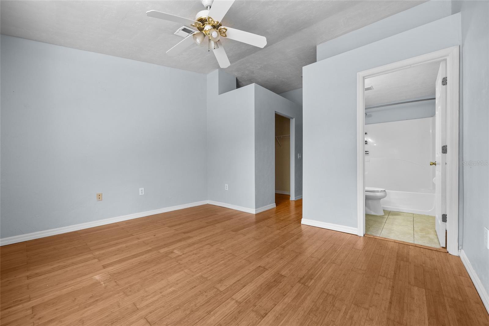 Image 16 of 25 For 4415 34th Street 107