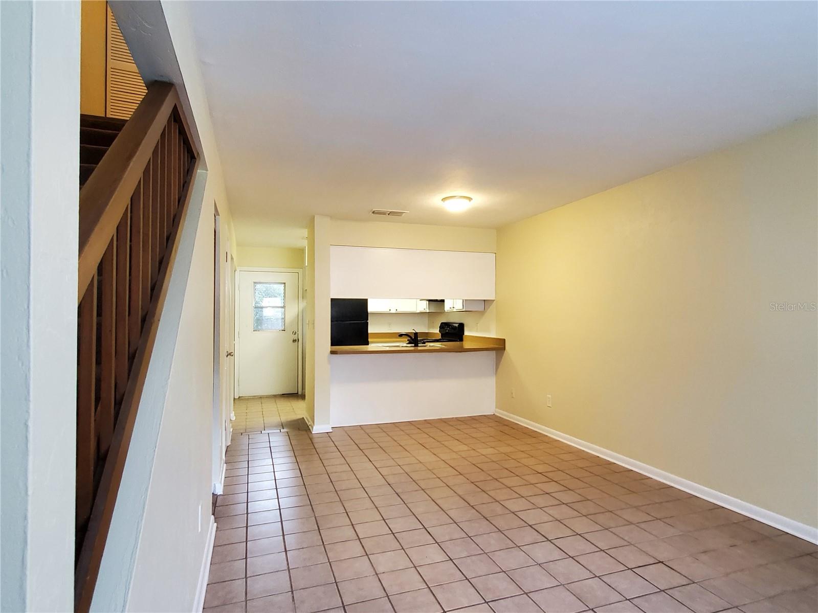 Image 2 of 22 For 2207 Sw 39th Dr