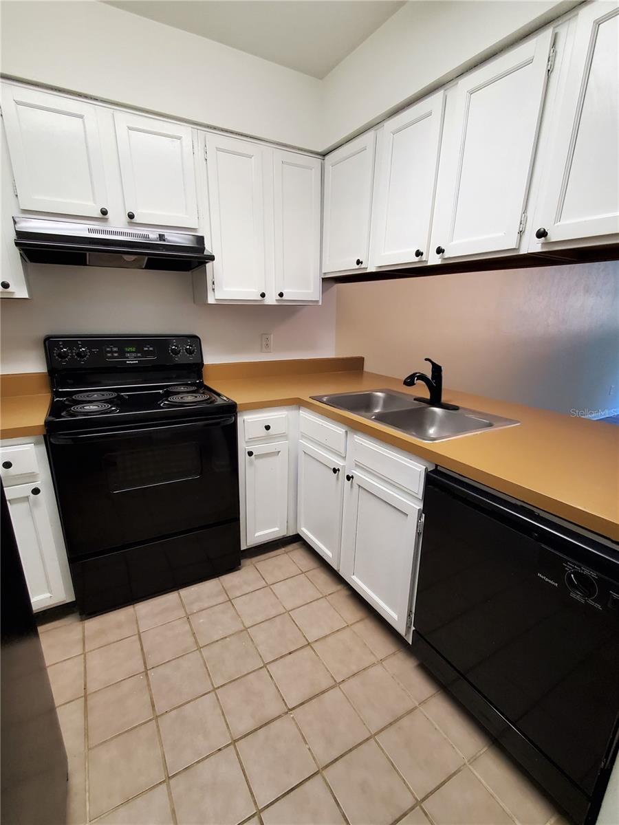 Image 4 of 22 For 2207 Sw 39th Dr