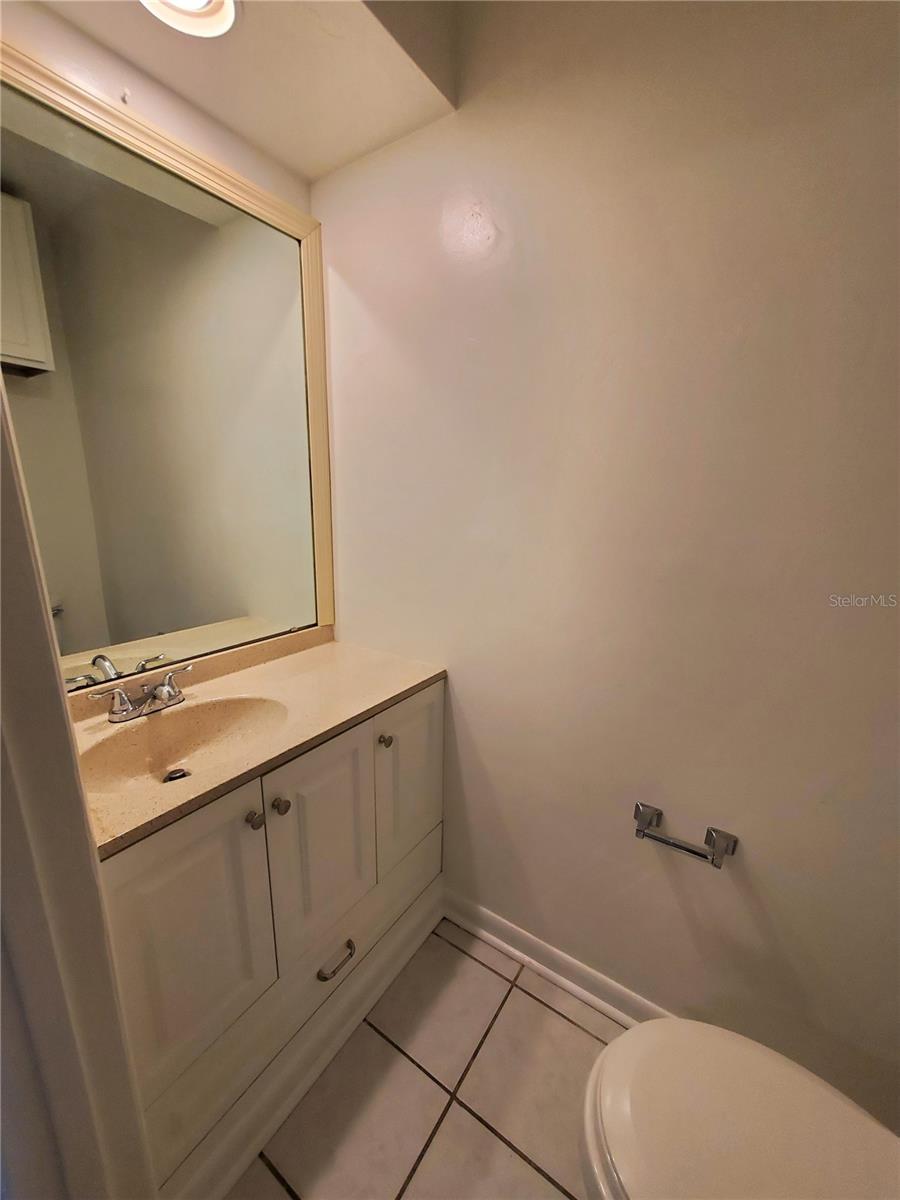 Image 6 of 22 For 2207 Sw 39th Dr