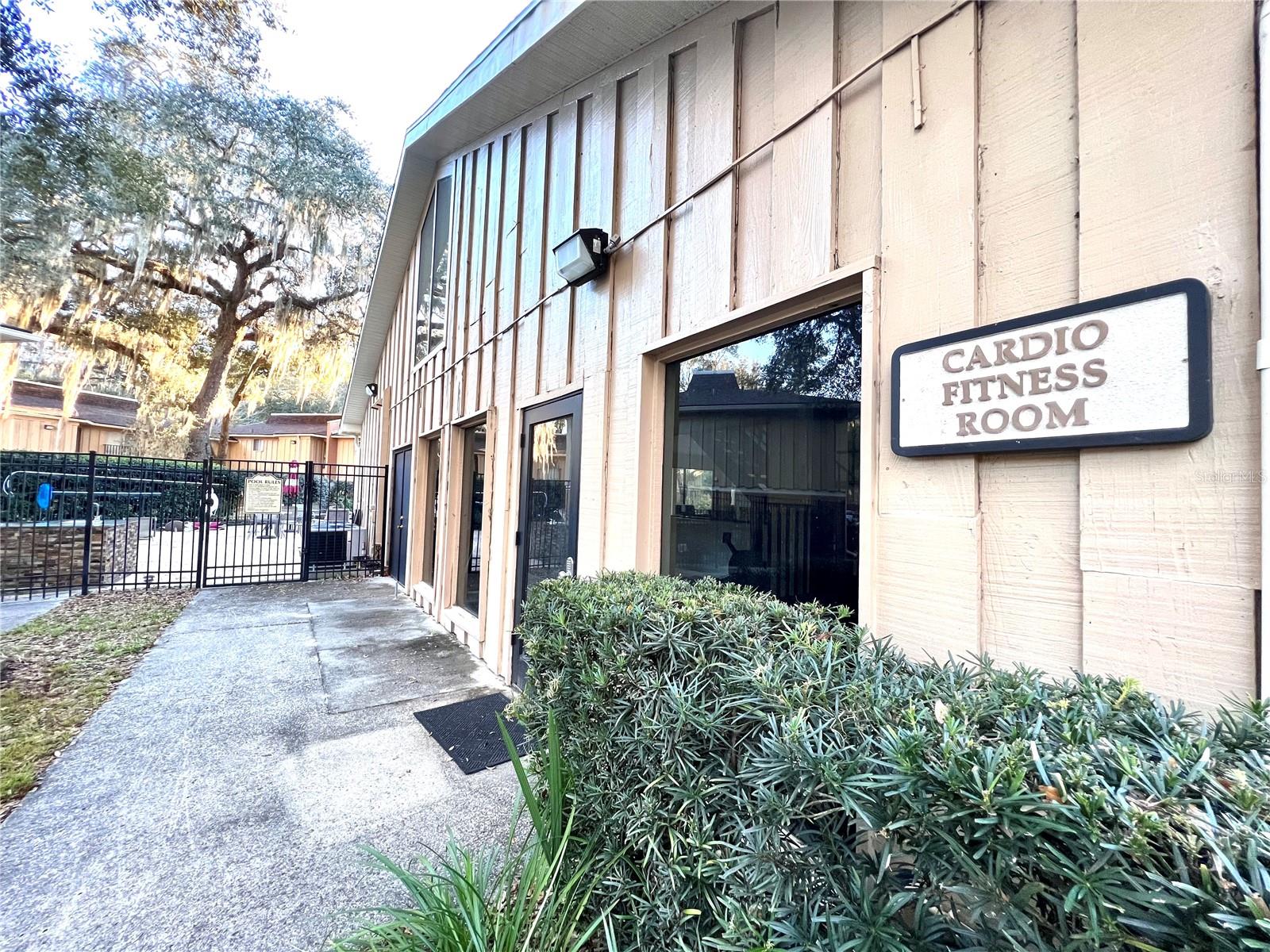 Image 31 of 35 For 507 39th Road 312